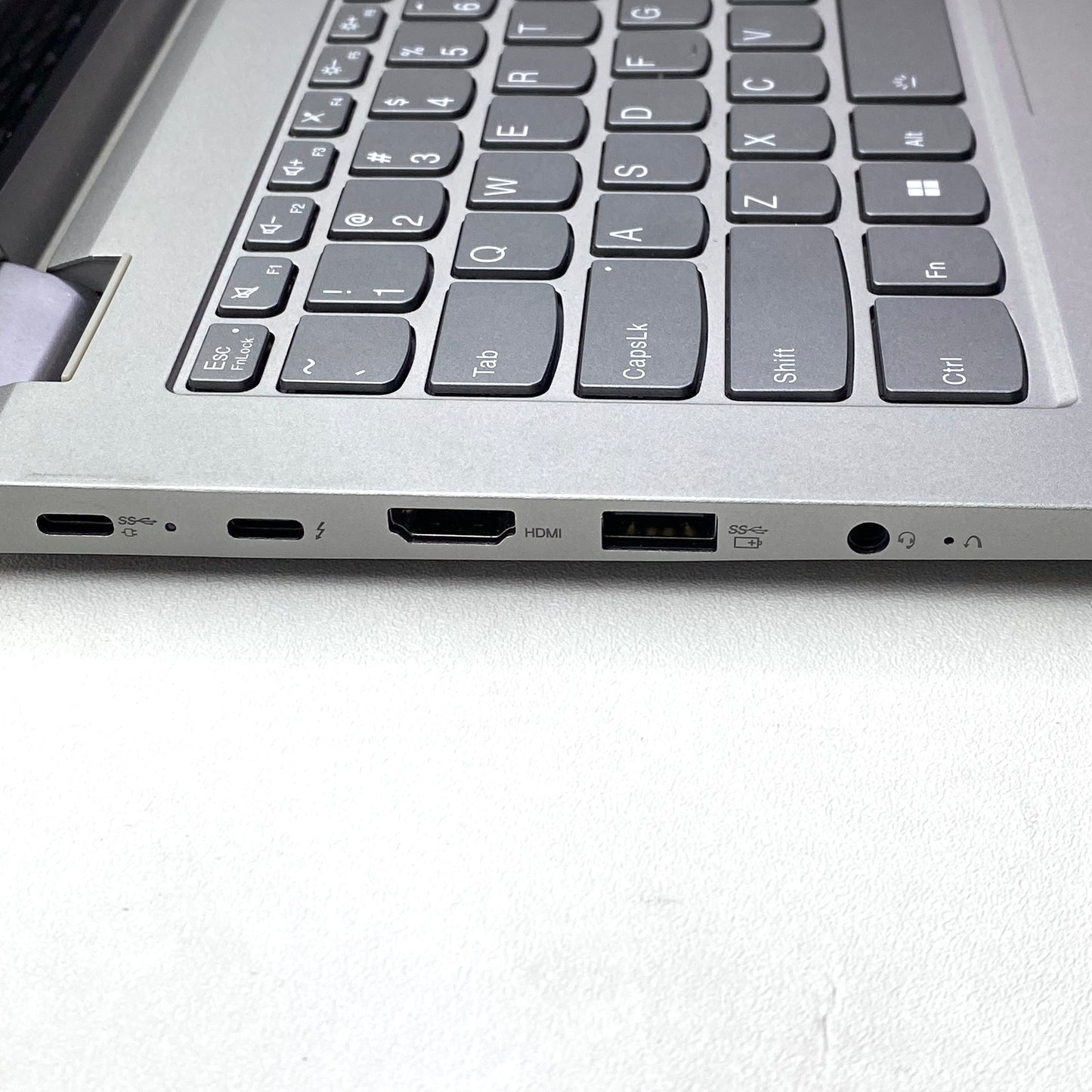 Laptop Lenovo ThinkBook 14s Yoga 14" 1920x1080 (FHD) Core i7-1165G7 16GB RAM DDR4 256GB NVMe SSD WINDOWS 11 PRO c/ cargador