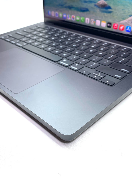 Laptop Apple MacBook Pro M4 14" Liquid Retina 16GB RAM 512GB SSD macOS TAHOE c/ cargador