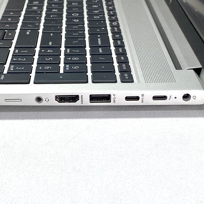 Laptop HP EliteBook 650 G10 15.6" Touch i7-1355U 32GB 256GB SSD W11 Pro c/ cargador