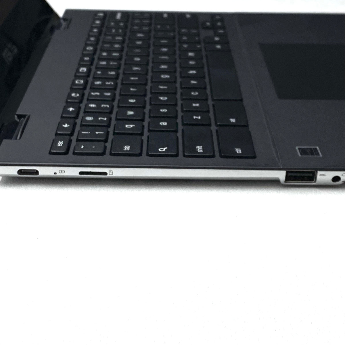 Laptop ASUS Chromebook Flip CM3200FM1A 12" Táctil 2 en 1 MediaTek 4GB 64GB CHROMEOS c/ cargador