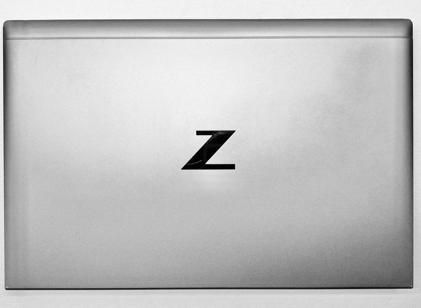 Laptop HP ZBook Firefly G8 14" Táctil i7-1185G7 16GB 256GB SSD WINDOWS 11 PRO c/ cargador