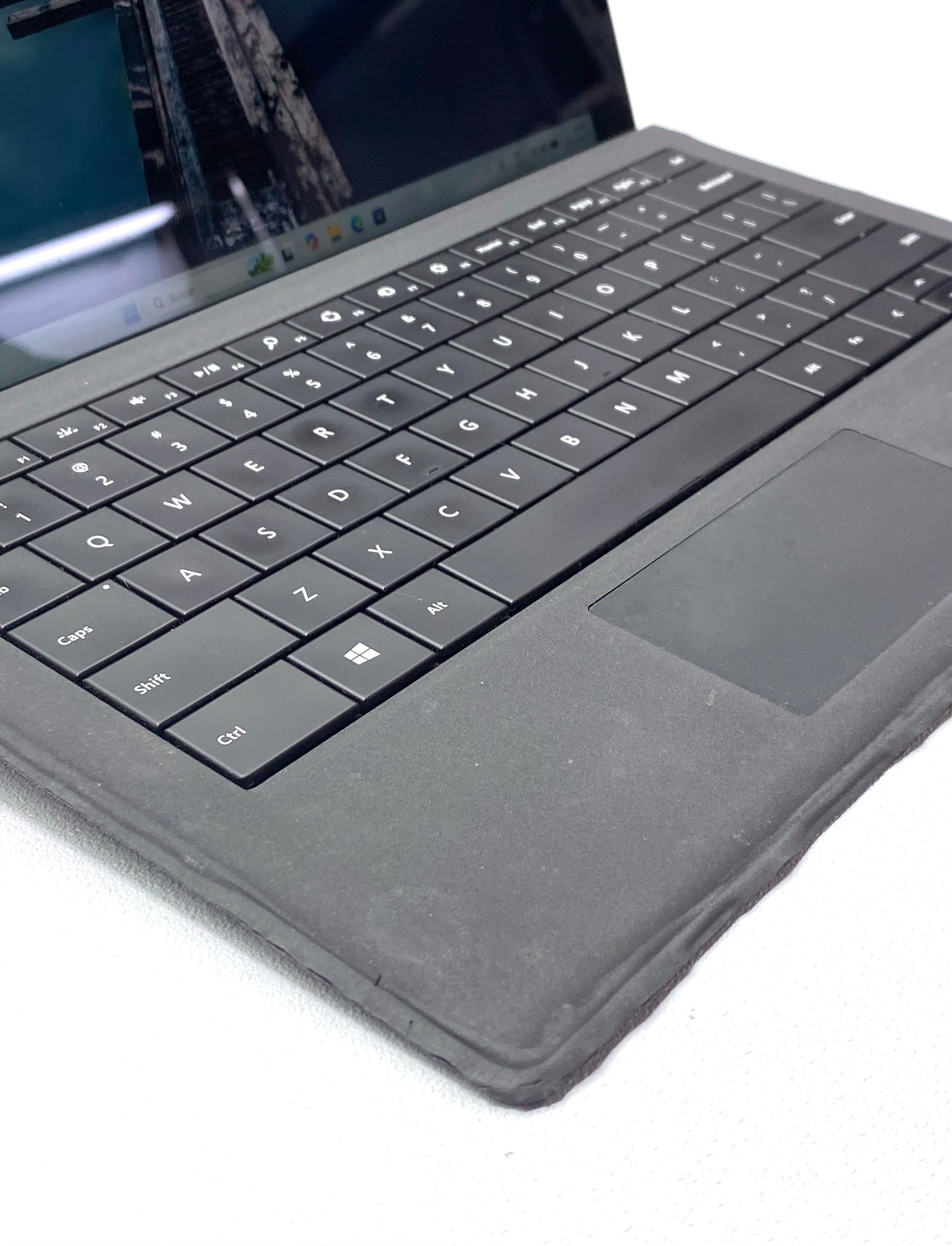Laptop Microsoft Surface Pro 5 12.3" Core i5-4300U 4GB RAM 128GB SSD WINDOWS 11 HOME c/ cargador
