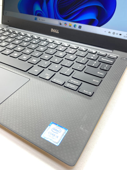 Laptop Dell XPS 13 9360 13.3" 1920x1080 (FHD) Core i5-7200U 8GB RAM LPDDR3 256GB M.2 SSD WINDOWS 11 PRO c/ cargador