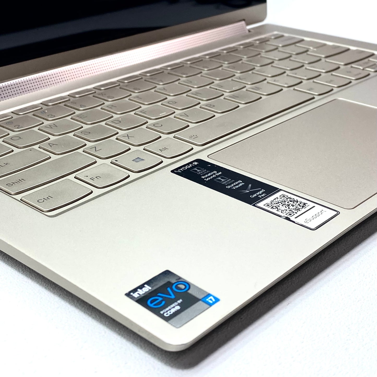 Laptop Lenovo IdeaPad Yoga 9 14ITL5 14" Táctil i7-1185G7 8GB RAM 512GB SSD WINDOWS 11 Pro c/ cargador