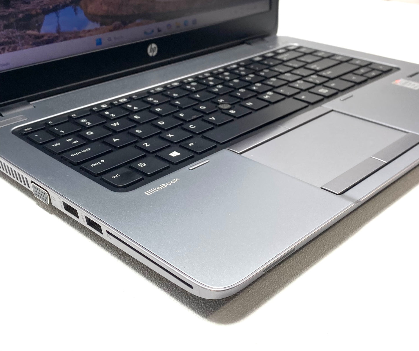 Laptop HP EliteBook 840 G1 14" HD i5-4300U 16GB 128GB SSD WINDOWS 11 HOME c/ cargador