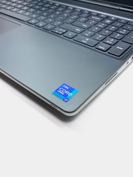 Dell Precision 7560 15.6" 1920x1080 (FHD) Core i7-11850H 32GB RAM DDR4 512GB NVMe SSD WINDOWS 11 PRO