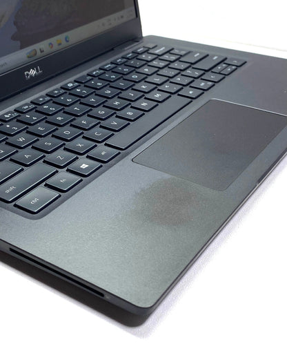 Laptop Dell Latitude 7310 13.3" Táctil 1920x1080 (FHD) Táctil Core i7-10810U 16GB RAM DDR4 512GB NVMe SSD WINDOWS 11 HOME c/ cargador