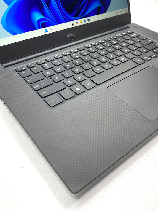 Laptop Dell XPS 15 9570 15.6" 1920x1080 (FHD) Core i7-8750H 16GB RAM DDR4 512GB NVMe SSD WINDOWS 11 PRO c/ cargador