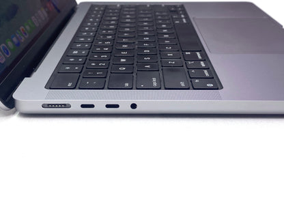 Laptop Apple MacBook M2 Pro 14.2" 3024x1964 (2K) 16GB RAM LPDDR5 512GB SSD macOS TAHOE c/ cargador
