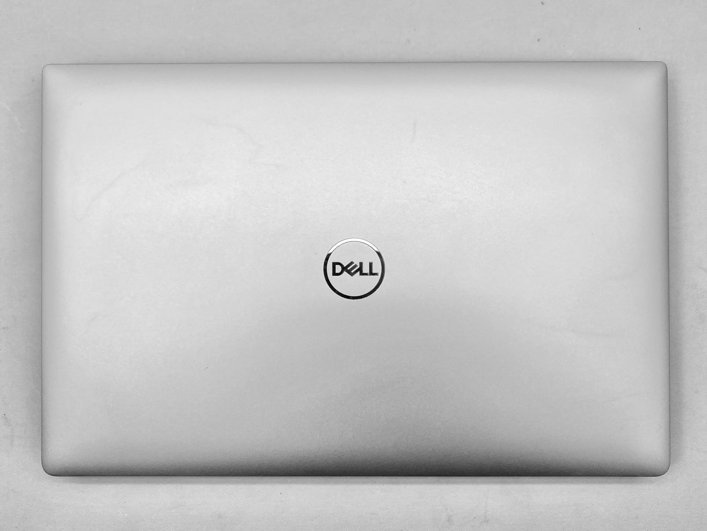 Laptop Dell Precision 5540 15" 4K Core i9-9880H 64GB RAM 512GB SSD NVIDIA T2000 WINDOWS 11 PRO c/ cargador