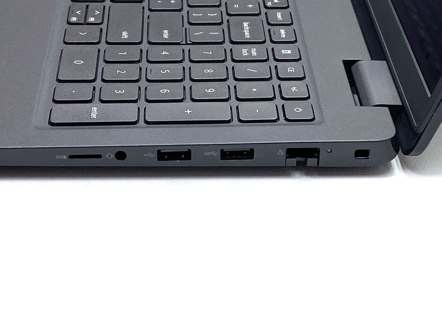 Laptop Dell Latitude 3520 15.6" 1920x1080 (FHD) Core i5-1135G7 16GB RAM DDR4 512GB NVMe SSD WINDOWS 11 PRO c/ cargador