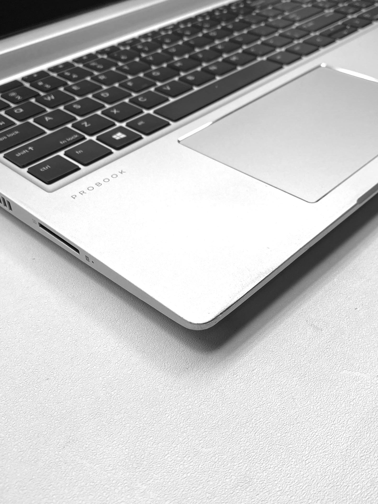 Laptop HP ProBook 450 G7 15.6" 1920x1080 (FHD) Core i7-10510U 16GB RAM DDR4 512GB NVMe SSD WINDOWS 11 PRO c/ cargador