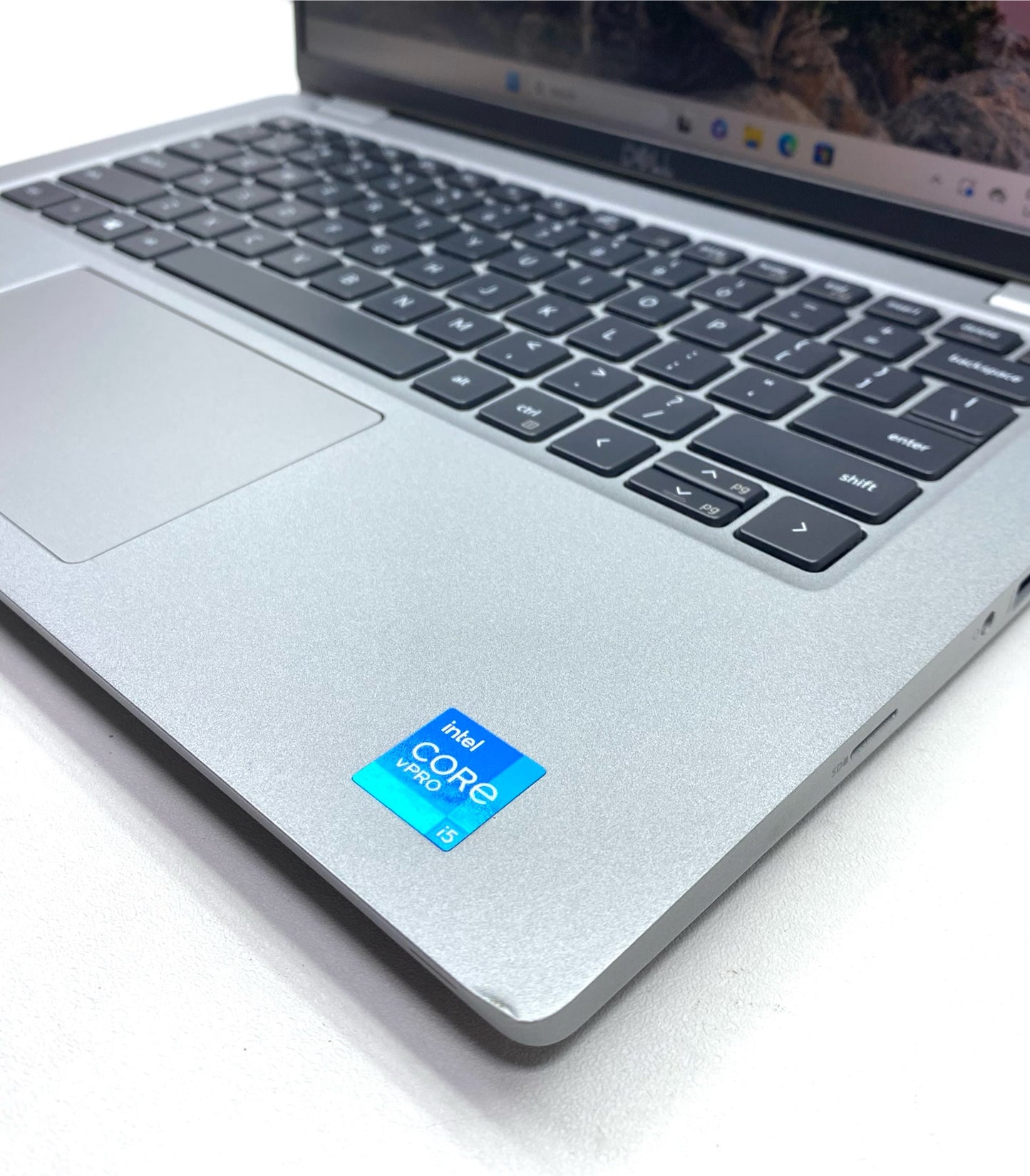 Laptop Dell Latitude 5420 14" 1920x1080 (FHD) Core i5-1145G7 16GB RAM DDR4 512GB NVMe SSD WINDOWS 11 PRO c/ cargador