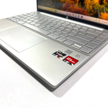 Laptop HP Pavilion Aero 13-be0010nr 13" FHD+ Ryzen 5 5600U 8GB 512GB SSD WINDOWS 11 HOME c/ cargador
