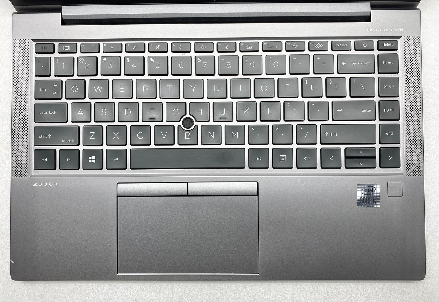 Laptop HP Zbook Firefly G7 14" 14" 1920x1080 (FHD) Core i7-10510U 16GB RAM DDR4 256GB NVMe SSD WINDOWS 11 PRO c/ cargador