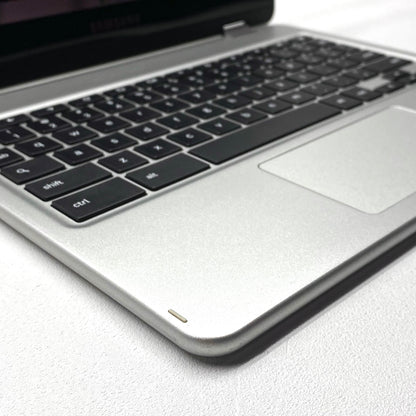 Laptop Samsung Chromebook Plus XE513C24 12.3" QHD Táctil Rockchip 4GB 32GB CHROMEOS c/ cargador