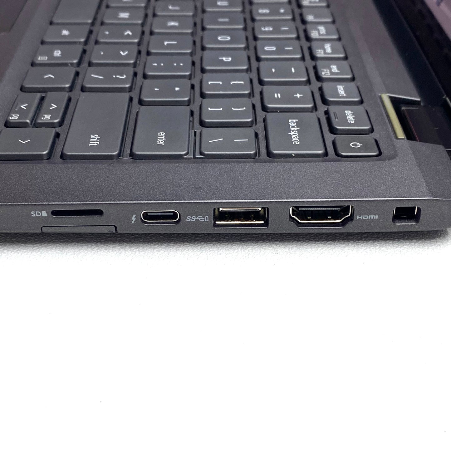 Laptop Dell Latitude 7420 14" Táctil i7-1185G7 16GB 512GB SSD WINDOWS 11 PRO c/ cargador
