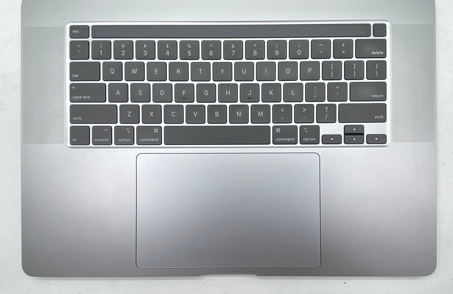 Laptop Apple MacBook Pro 2019 16" 3072x1920 Core i7-9750H 16GB RAM 512GB SSD macOS Sequoia c/ cargador