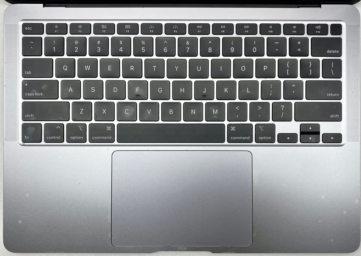 Laptop Apple MacBook Air 2020 A2179 13.3" Retina 2.5K Core i3-1000NG4 8GB RAM 128GB SSD c/ cargador