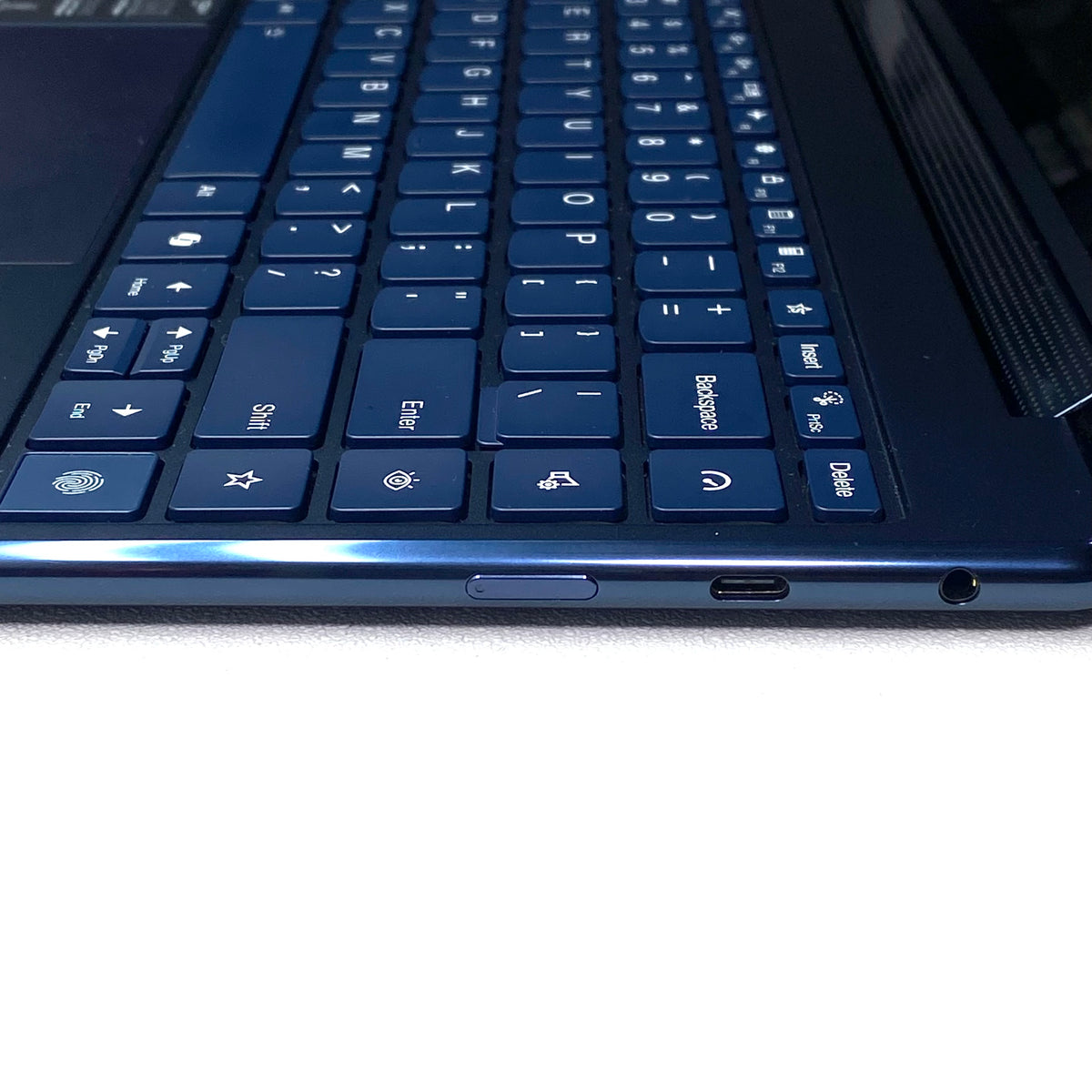 Laptop Lenovo Yoga 9 14IMH9 83AC 14" Táctil 3K Core Ultra 7 155H 16GB LPDDR5 512GB SSD c/ cargador