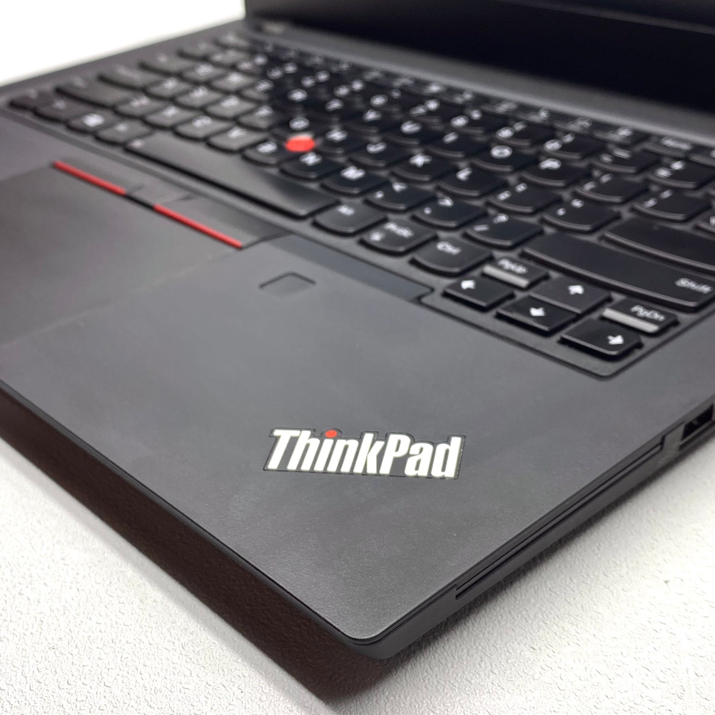 Laptop Lenovo ThinkPad T14 Gen 1 14" FHD Ryzen 5 Pro 16GB 512GB SSD WINDOWS 11 PRO c/ cargador