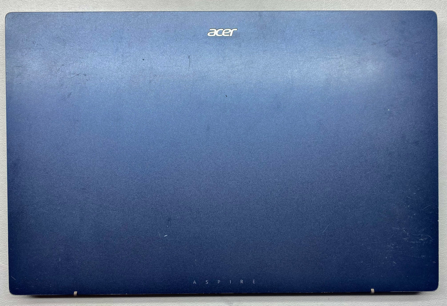 Laptop Acer Aspire 3 A315-24PT 15.6" Touch Ryzen 5 7520U 8GB DDR5 512GB SSD WINDOWS 11 PRO c/ cargador