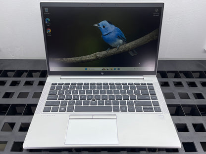 Laptop HP EliteBook 845 G7 14” Ryzen 5 4650U 16GB RAM 256GB M.2 SSD WINDOWS 11 PRO c/cargador