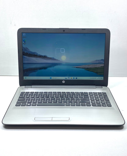 Laptop HP 15-ba113cl 15.6" 1366x768 (HD) A10-9600P 16GB RAM DDR4 500GB SSD WINDOWS 11 HOME c/ cargador