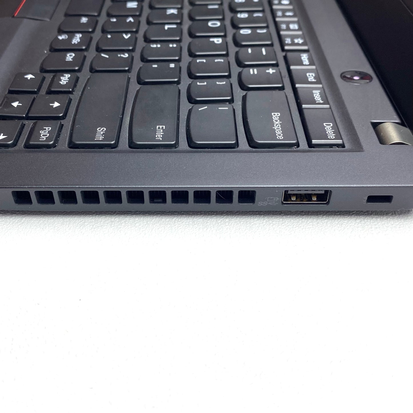 Laptop Lenovo ThinkPad T495s 14" Touch Ryzen 7 Pro 16GB 256GB SSD WINDOWS 11 PRO c/ cargador