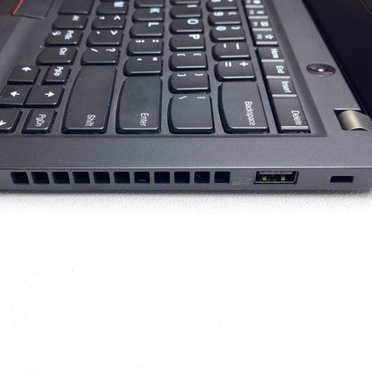 Laptop Lenovo ThinkPad T495s 14" Touch Ryzen 7 Pro 16GB 256GB SSD WINDOWS 11 PRO c/ cargador