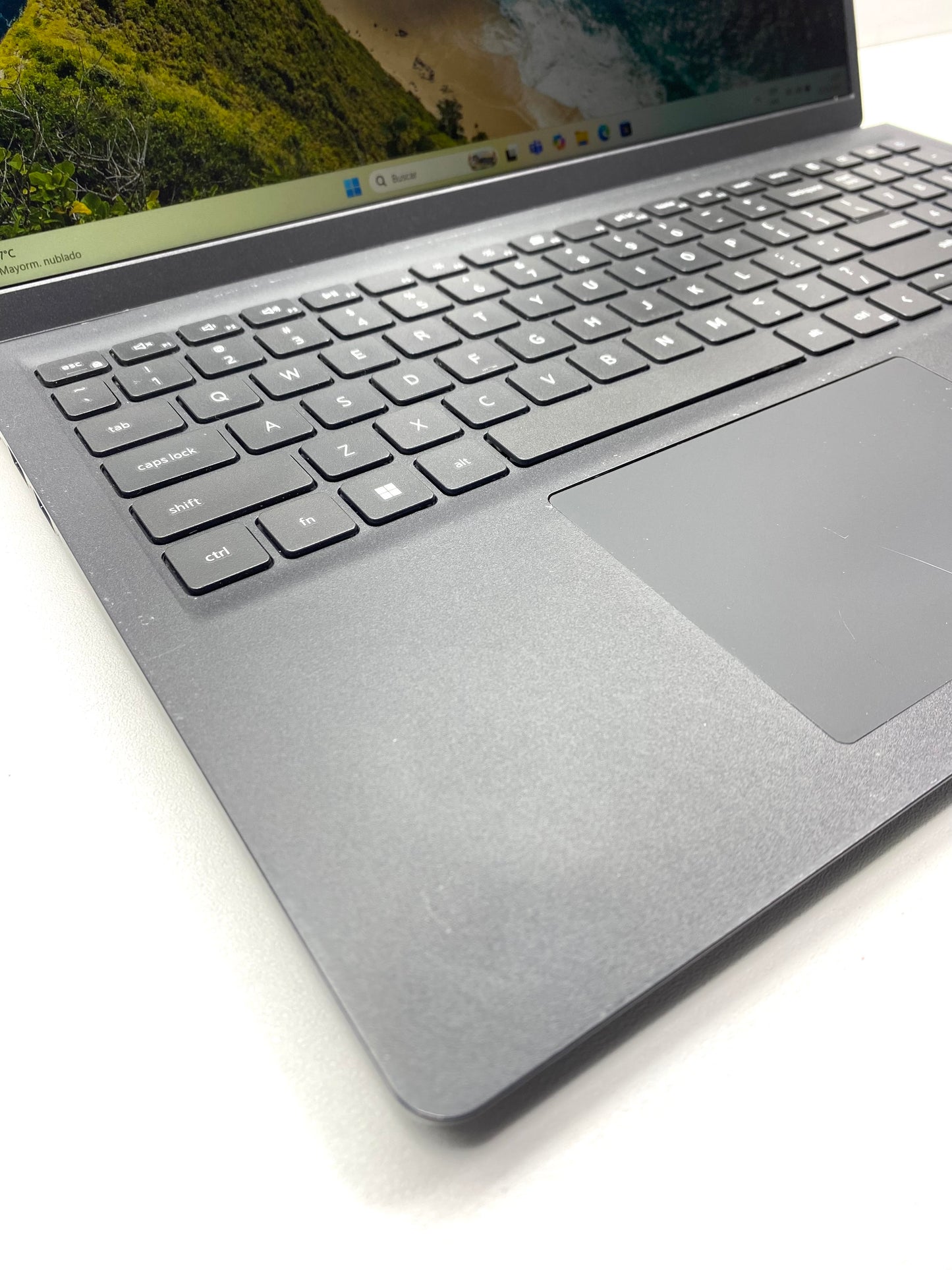 Laptop Dell Inspiron 15 3520 15.6" 1920x1080 (FHD) Touchscreen Core i5-1235U 16GB RAM DDR4 512GB NVMe SSD + 1TB HDD WINDOWS 11 HOME c/ cargador