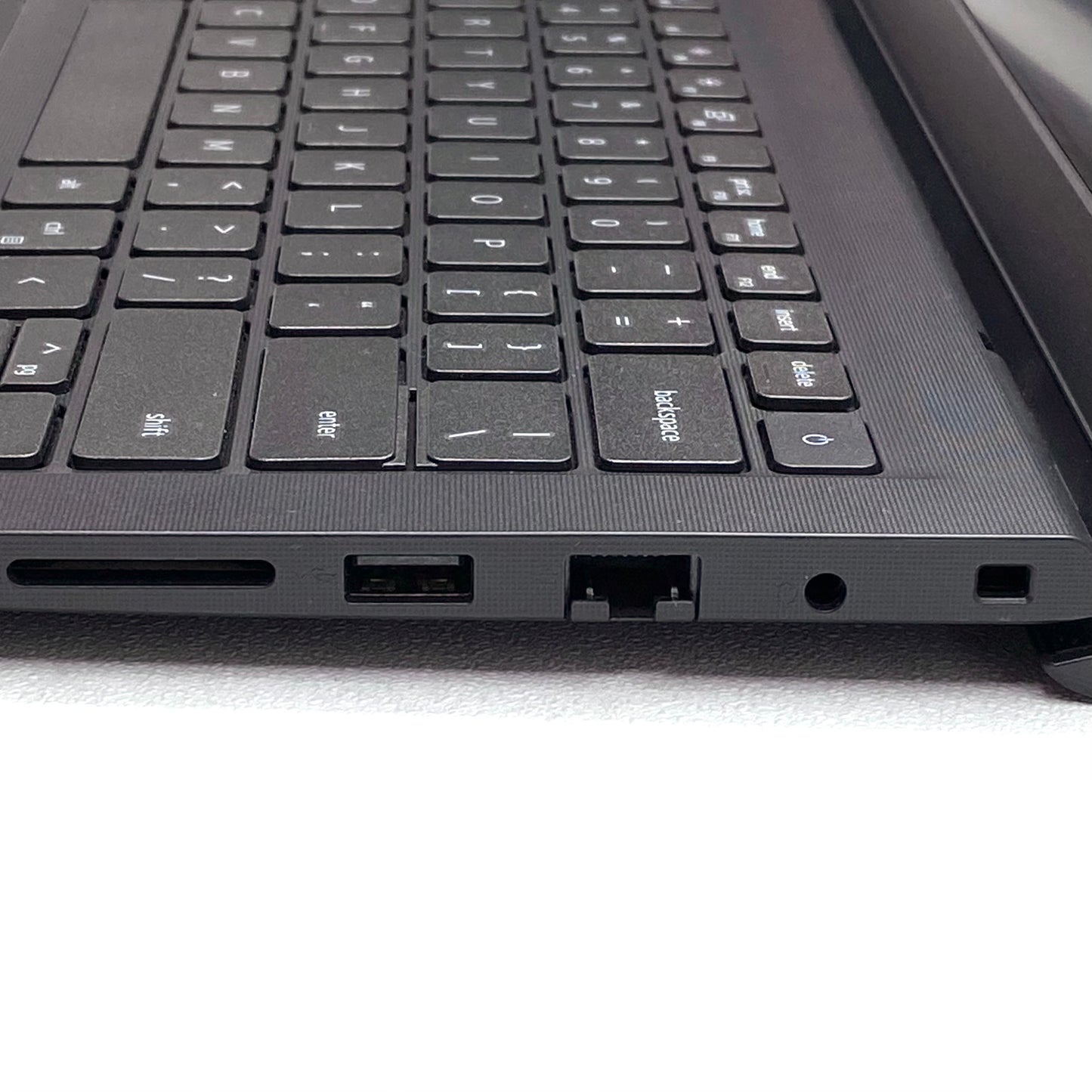 Laptop Dell Vostro 3420 14" FHD i5-1135G7 16GB DDR4 512GB SSD WINDOWS 11 PRO c/ cargador