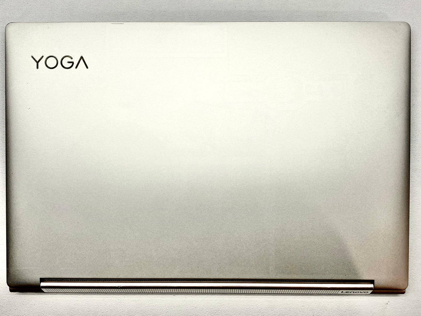 Laptop Lenovo IdeaPad Yoga 9 14ITL5 14" Táctil i7-1185G7 8GB RAM 512GB SSD WINDOWS 11 Pro c/ cargador