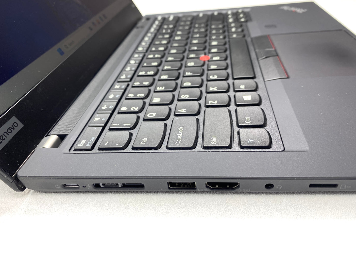Laptop Lenovo ThinkPad T490 14" 1920x1080 (FHD) Core i5-8265U 8GB RAM DDR4 128GB NVMe SSD WINDOWS 11 PRO c/ cargador