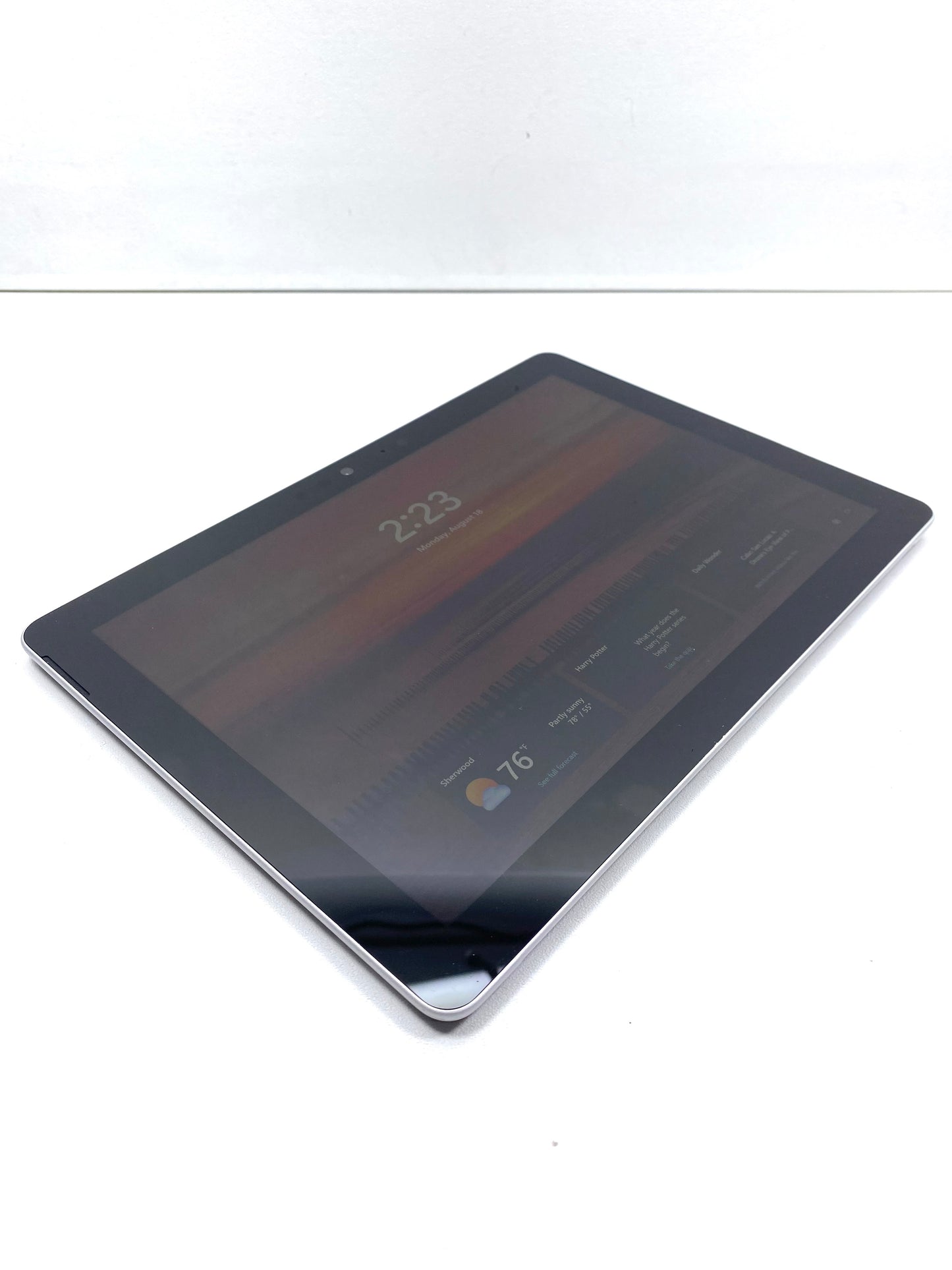 Tablet Microsoft Surface Go 10" Intel Pentium 4415Y 8GB RAM 128GB SSD WIN 11 c/ cargador