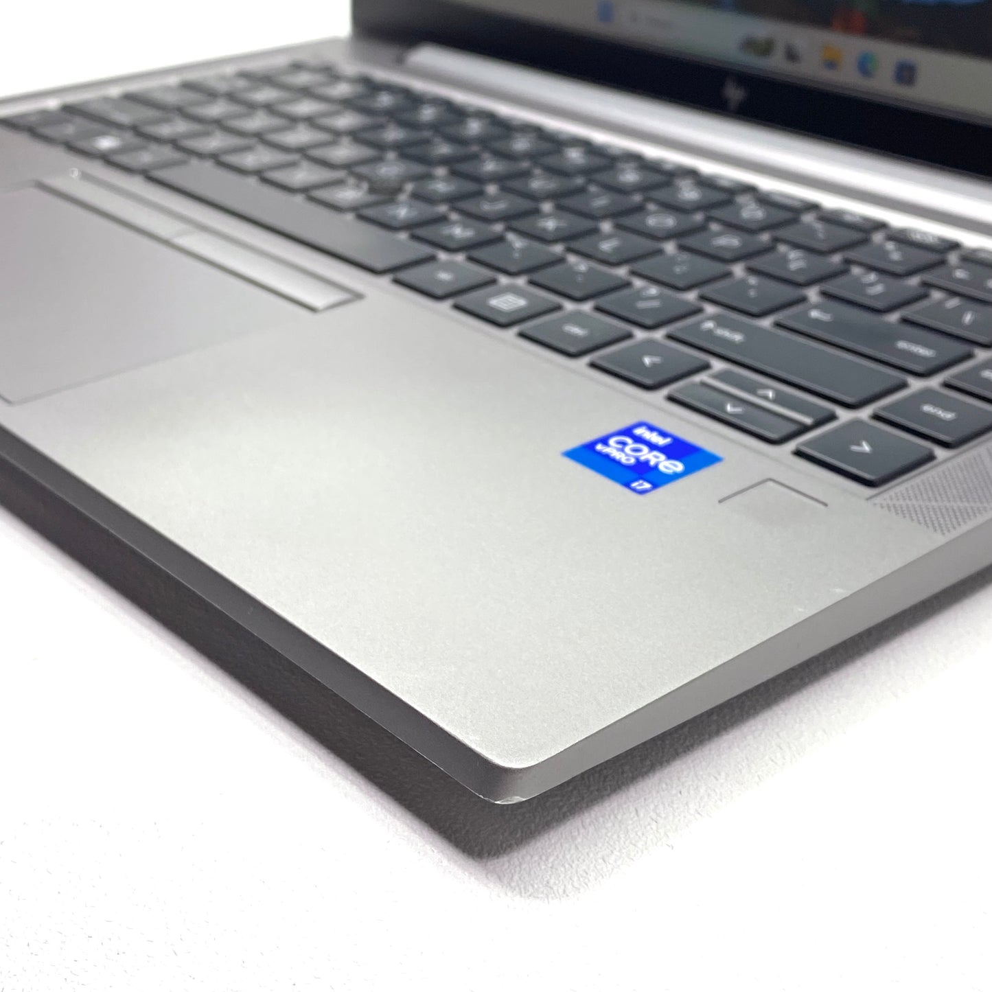 Laptop HP ZBook Firefly G8 14" FHD i7-1185G7 32GB RAM 256GB SSD WINDOWS 11 PRO c/ cargador