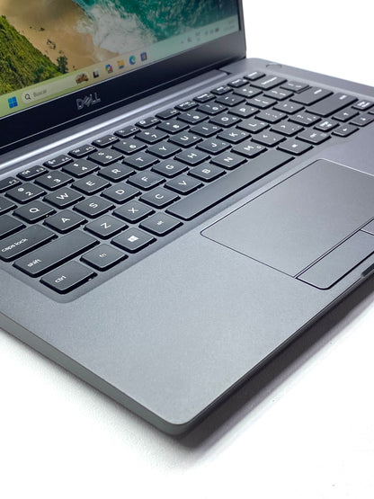 Laptop Dell Latitude 7300 13.3" 1920x1080 (FHD) Táctil Core i7-8665U 16GB DDR4 256GB SSD WINDOWS 11 PRO c/ cargador