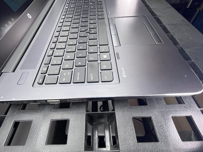 Laptop HP Zbook 15 G3 15.6 Core i7-6820HQ 32GB RAM 512 GB NVMe SSD Windows 10 PRO c/cargador
