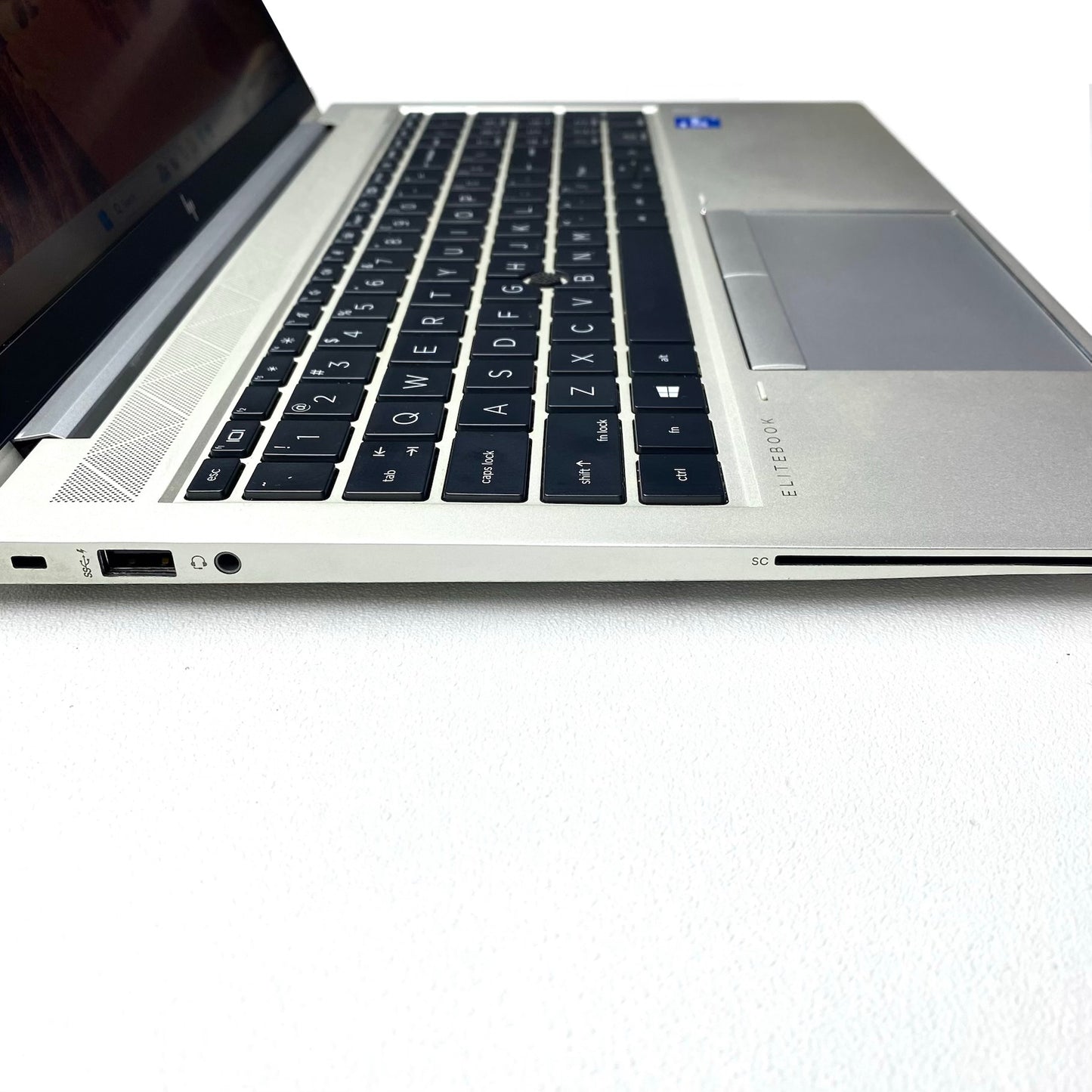 Laptop HP EliteBook 850 G8 15.6" FHD i5-1145G7 16GB 256GB SSD WINDOWS 11 PRO c/ cargador