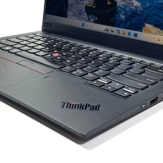 Laptop Lenovo ThinkPad X1 Carbon 7th Gen 14" FHD i7-10510U 16GB 512GB SSD WINDOWS 11 PRO c/ cargador