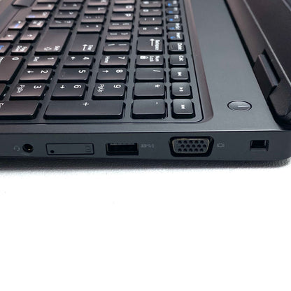 Laptop Dell Precision 3520 15.6" FHD i7-6820HQ 12GB RAM 128GB SSD WINDOWS 11 PRO c/ cargador