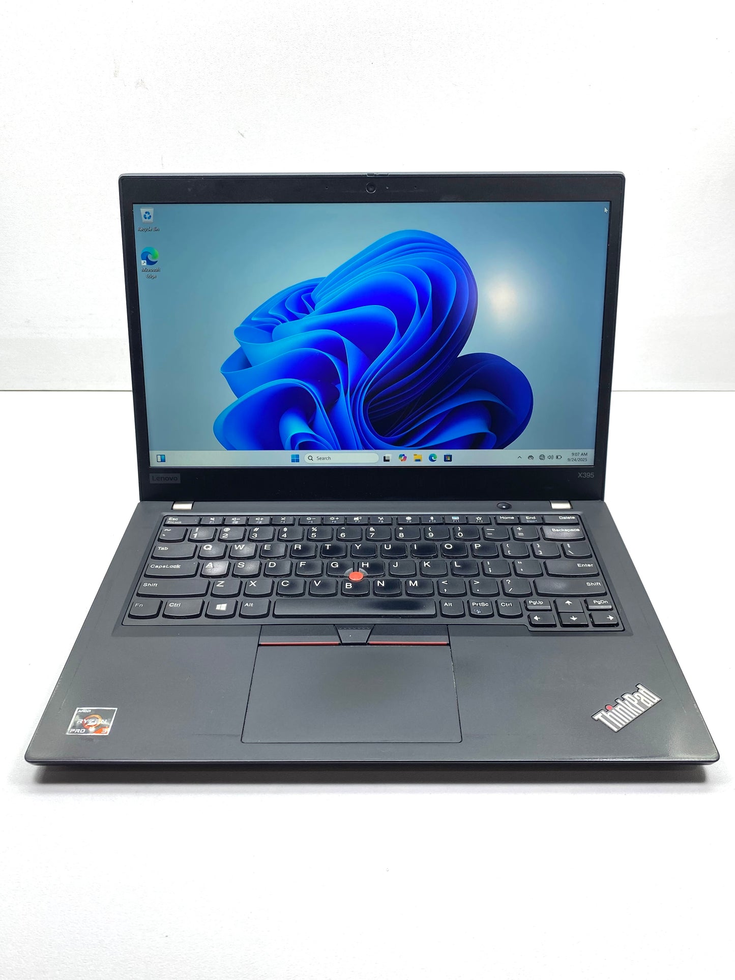 Laptop Lenovo ThinkPad X395 13.3" 1920x1080 (FHD) Ryzen 3 PRO 3300U 8GB RAM DDR4 256GB NVMe SSD WINDOWS 11 PRO c/ cargador