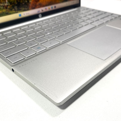 Laptop HP Pavilion Aero 13-be0010nr 13" FHD+ Ryzen 5 5600U 8GB 512GB SSD WINDOWS 11 HOME c/ cargador