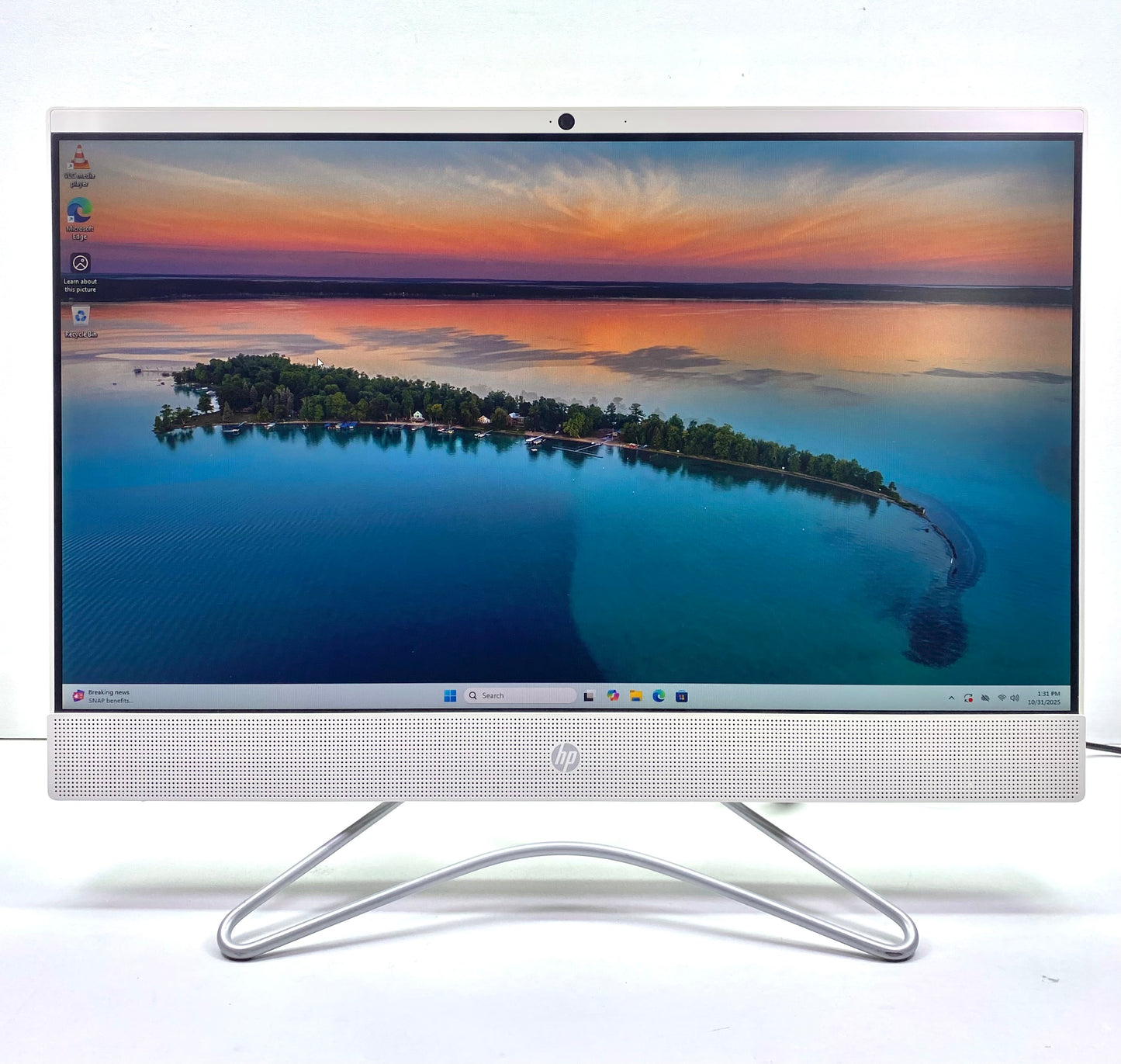 Desktop HP 24-f0046 24" 1920x1080 (FHD) A9-9425 16GB RAM DDR4 275GB M.2 SSD WINDOWS 11 HOME c/ adaptador