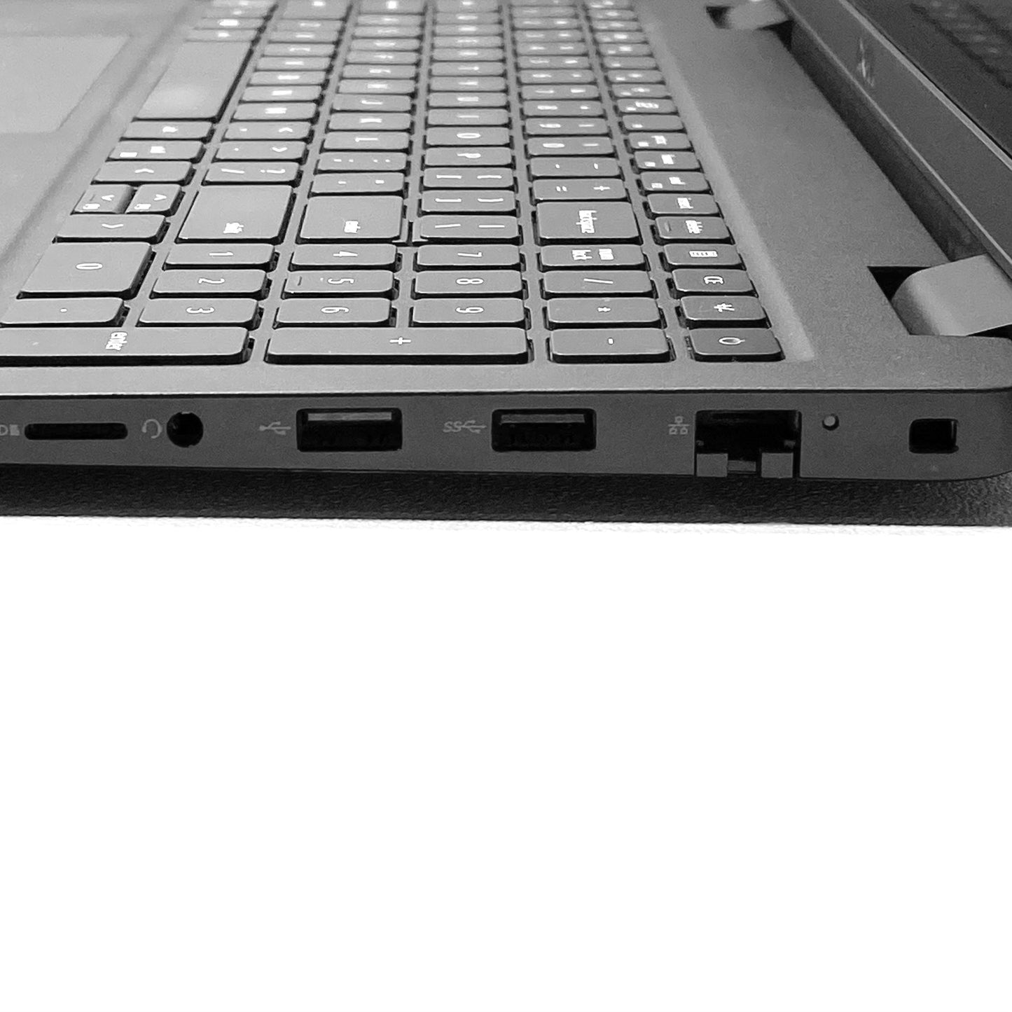 Laptop Dell Latitude 3520 15.6" i5-1135G7 16GB DDR4 256GB SSD WINDOWS 11 PRO c/ cargador