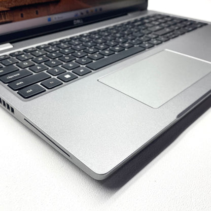 Laptop Dell Precision 3560 15.6" FHD i5-1145G7 32GB DDR4 512GB SSD WINDOWS 11 PRO  c/ cargador