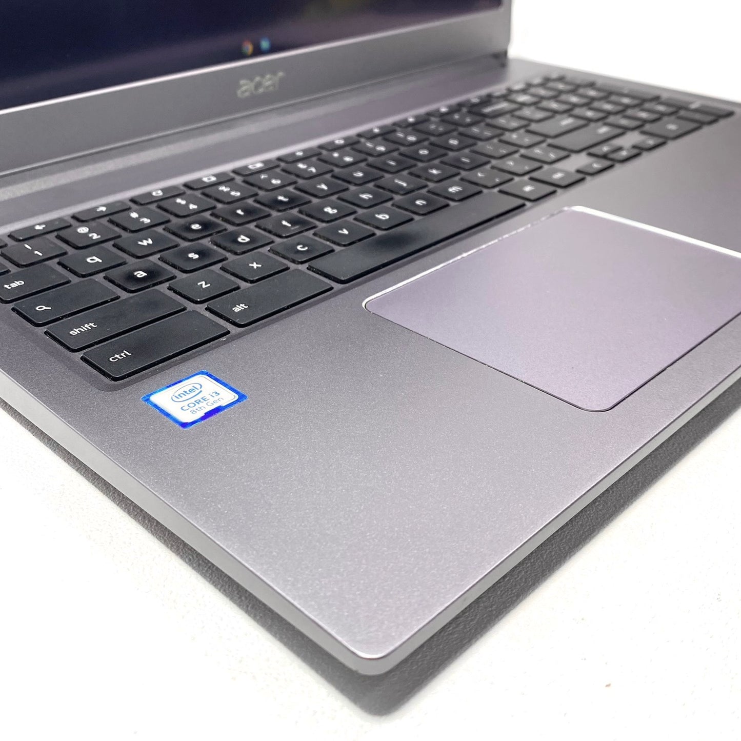 Laptop Acer Chromebook 715 15.6" FHD i3-8130U 4GB 128GB CHROME OS c/ cargador