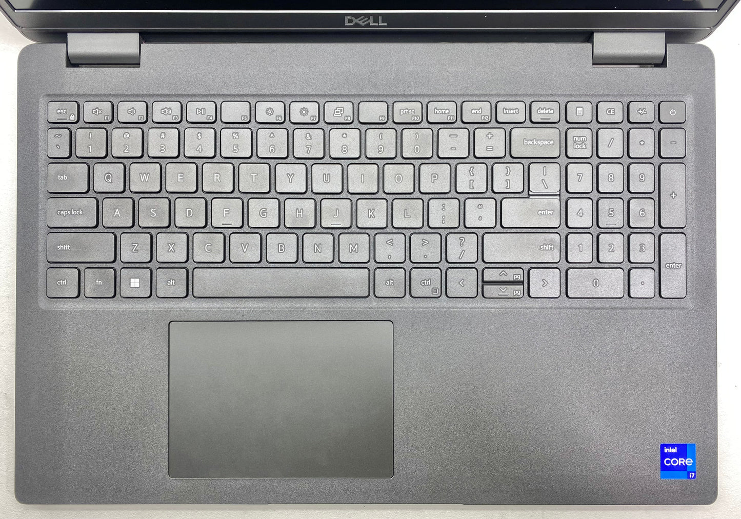 Laptop Dell Latitude 3520 15.6" (FHD) Core i7-1165G7 16GB DDR4 256GB SSD WIN 11 PRO c/ cargador