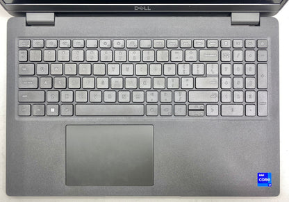 Laptop Dell Latitude 3520 15.6" (FHD) Core i7-1165G7 16GB DDR4 256GB SSD WIN 11 PRO c/ cargador