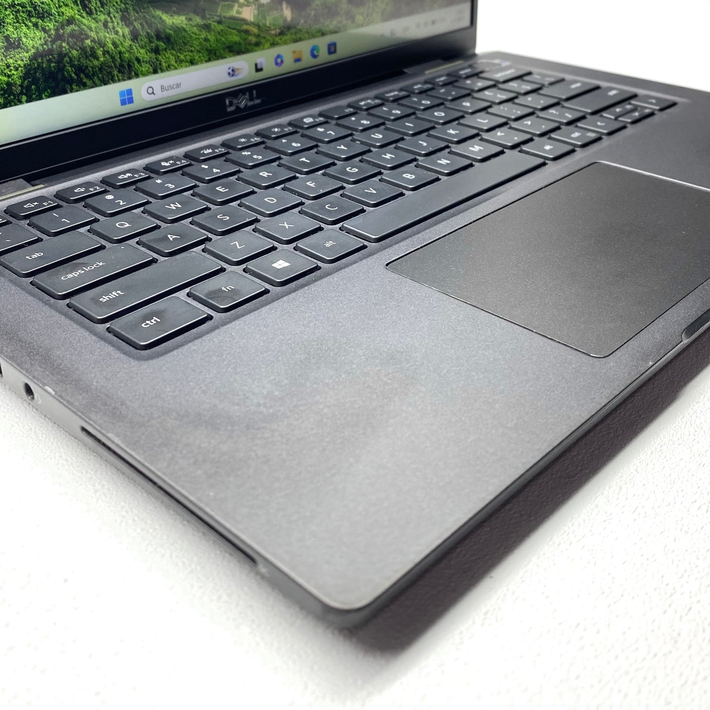 Laptop Dell Latitude 7420 14" Táctil i7-1185G7 16GB 256GB SSD WINDOWS 11 PRO c/ cargador
